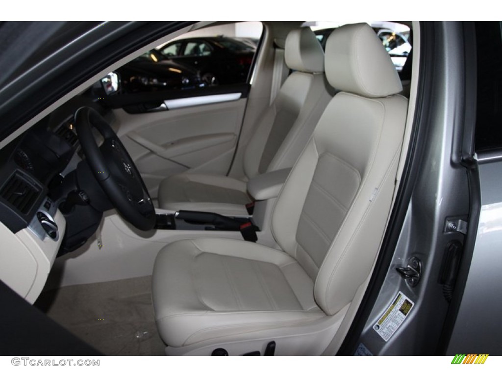 2013 Volkswagen Passat TDI SE Front Seat Photo #75759185