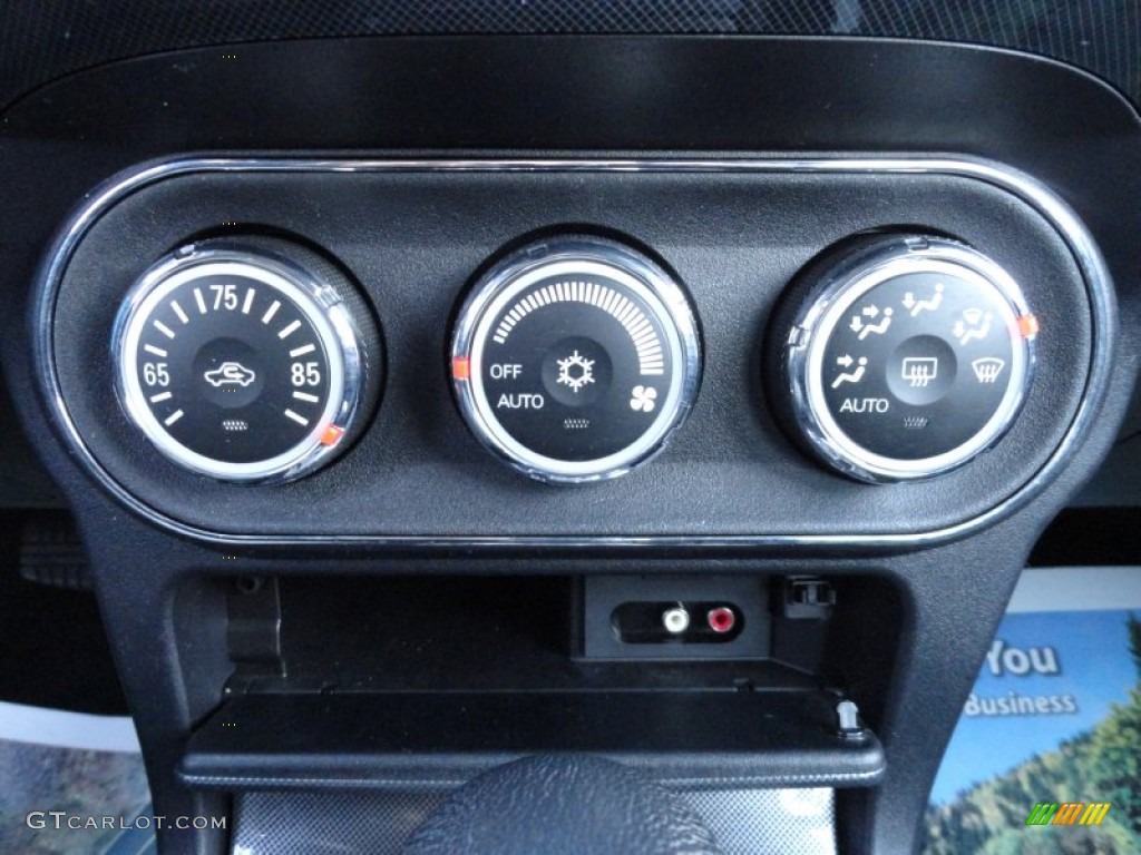 2010 Mitsubishi Lancer Sportback GTS Controls Photos
