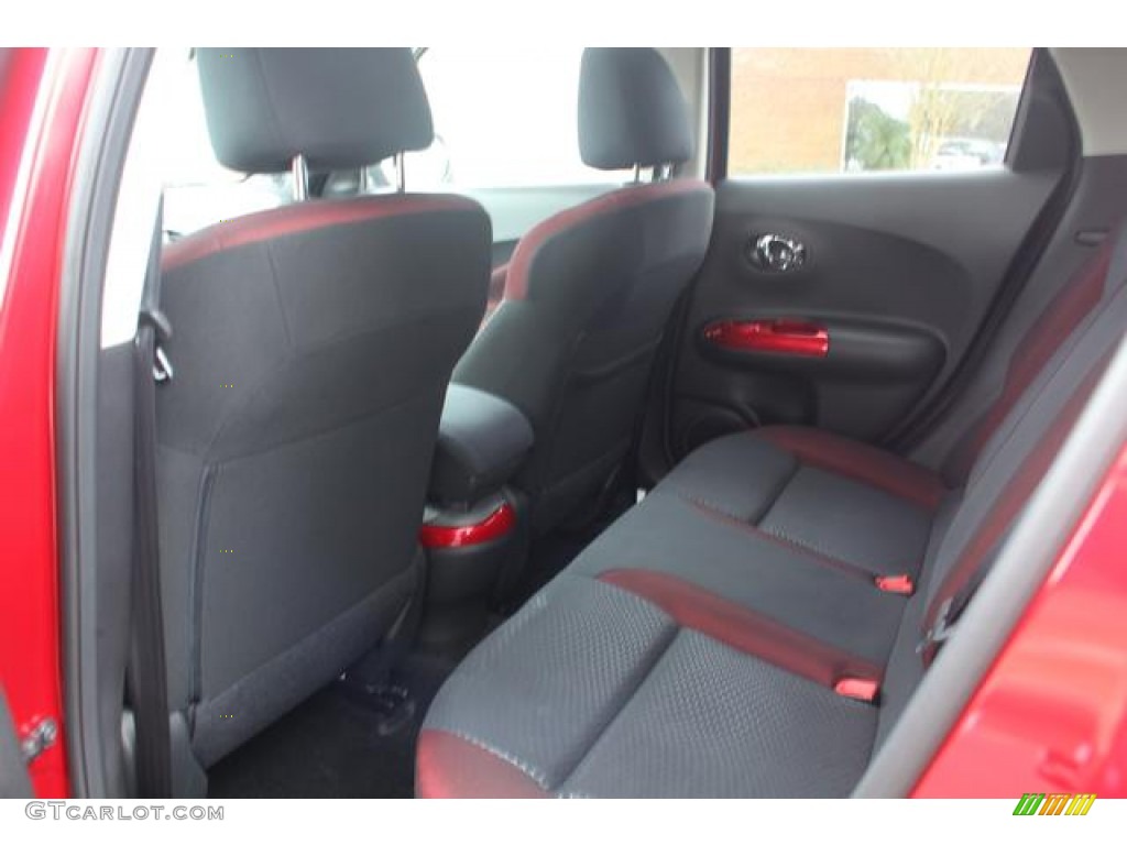 Black/Red/Red Trim Interior 2013 Nissan Juke SV Photo #75761780