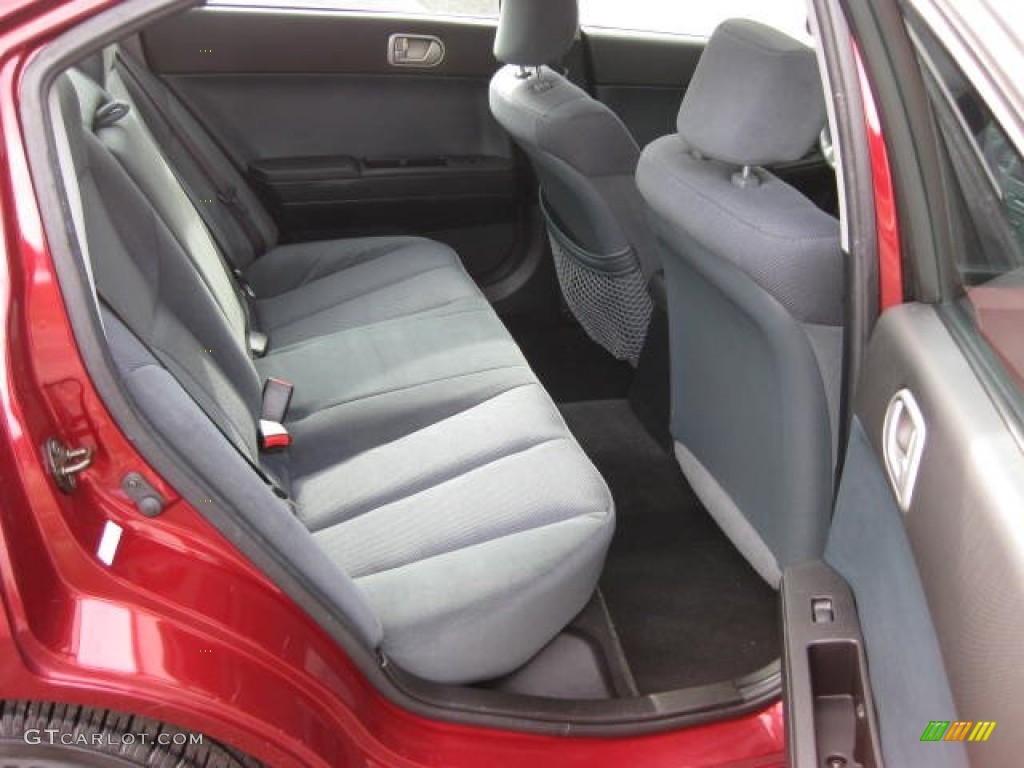 Black Interior 2004 Mitsubishi Galant LS Photo #75762182