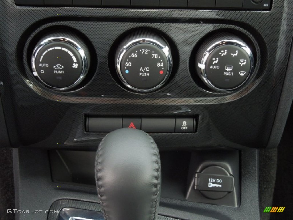 2013 Dodge Challenger SXT Controls Photo #75762561