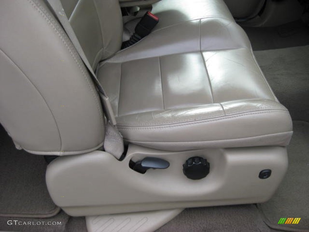 2003 Ford F150 Lariat SuperCab 4x4 Front Seat Photos