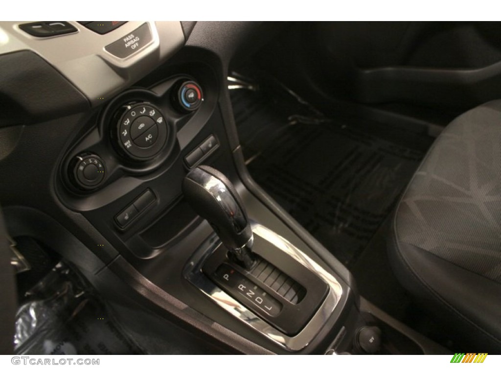 2012 Ford Fiesta SE Sedan Transmission Photos