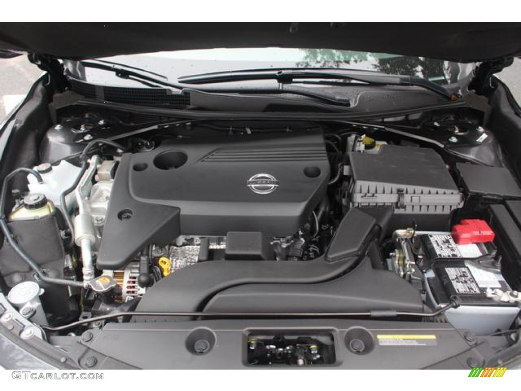 2013 Nissan Altima 2.5 SL Engine Photos