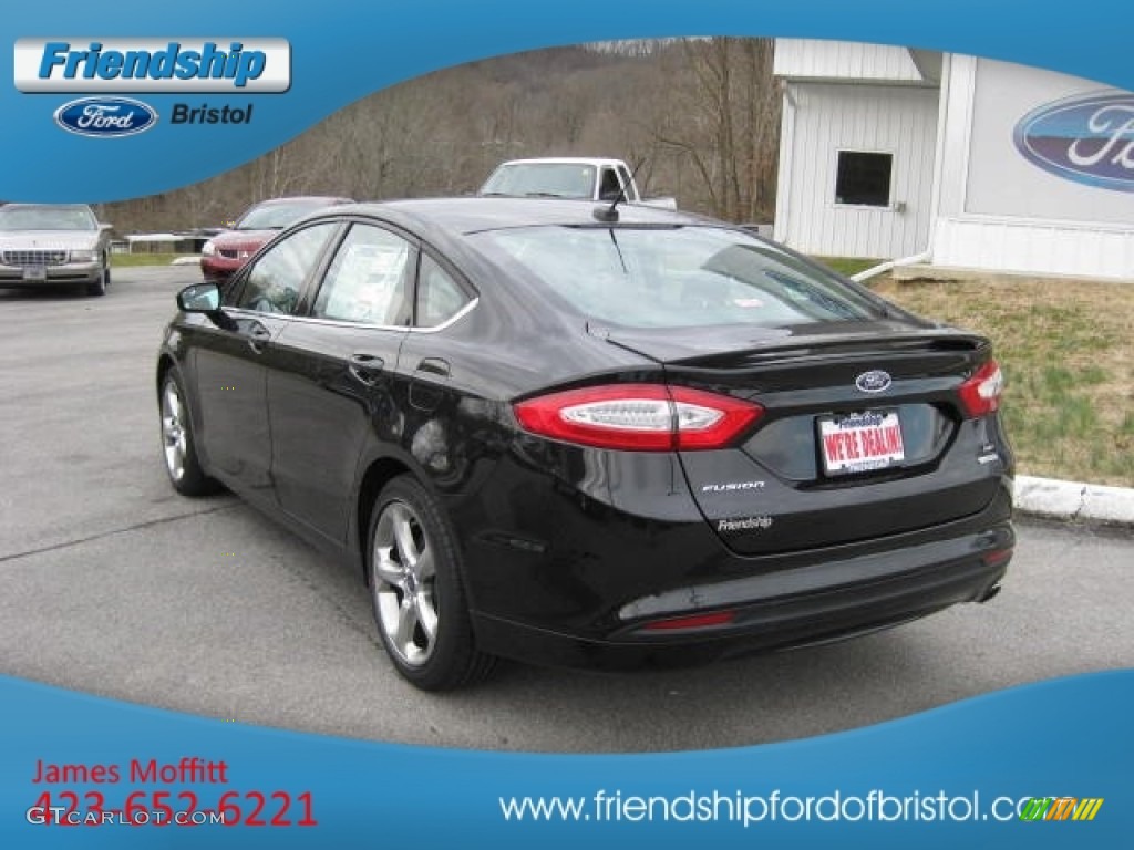 2013 Fusion SE 1.6 EcoBoost - Tuxedo Black Metallic / SE Appearance Package Charcoal Black/Red Stitching photo #8