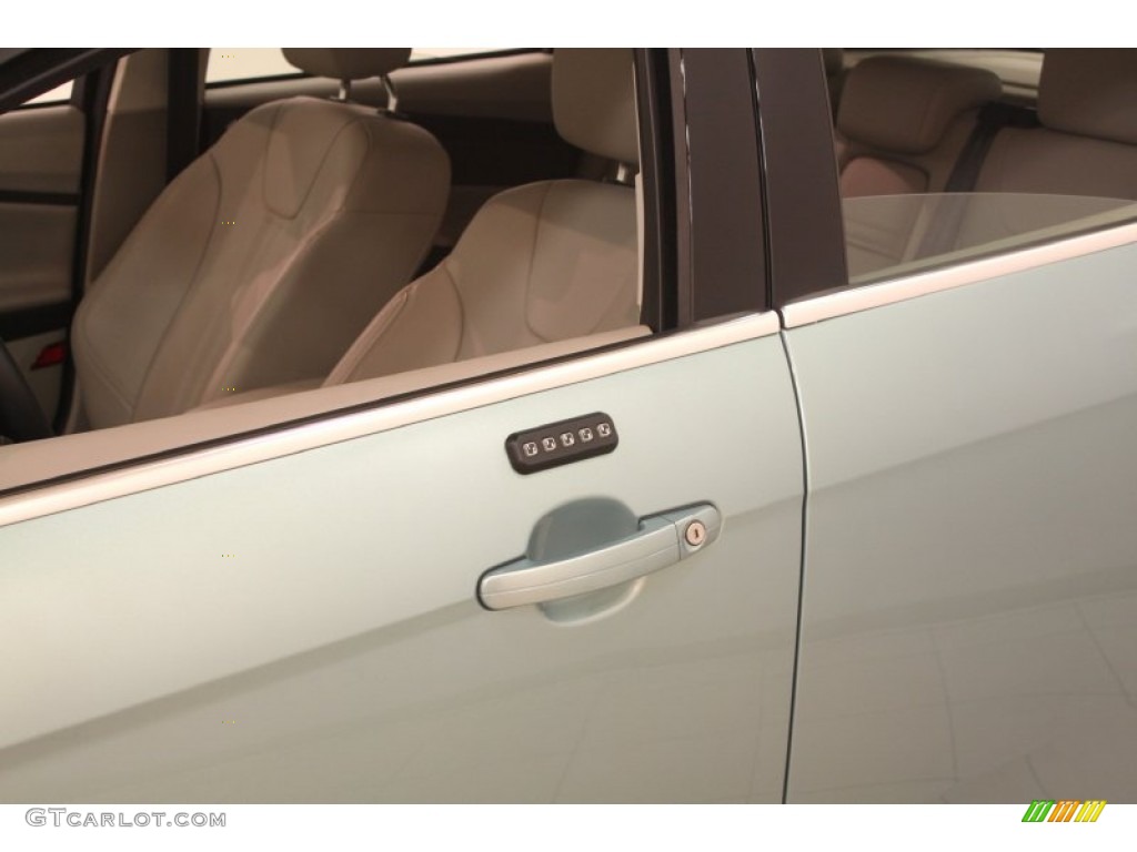 2012 Focus SEL 5-Door - Frosted Glass Metallic / Stone photo #4