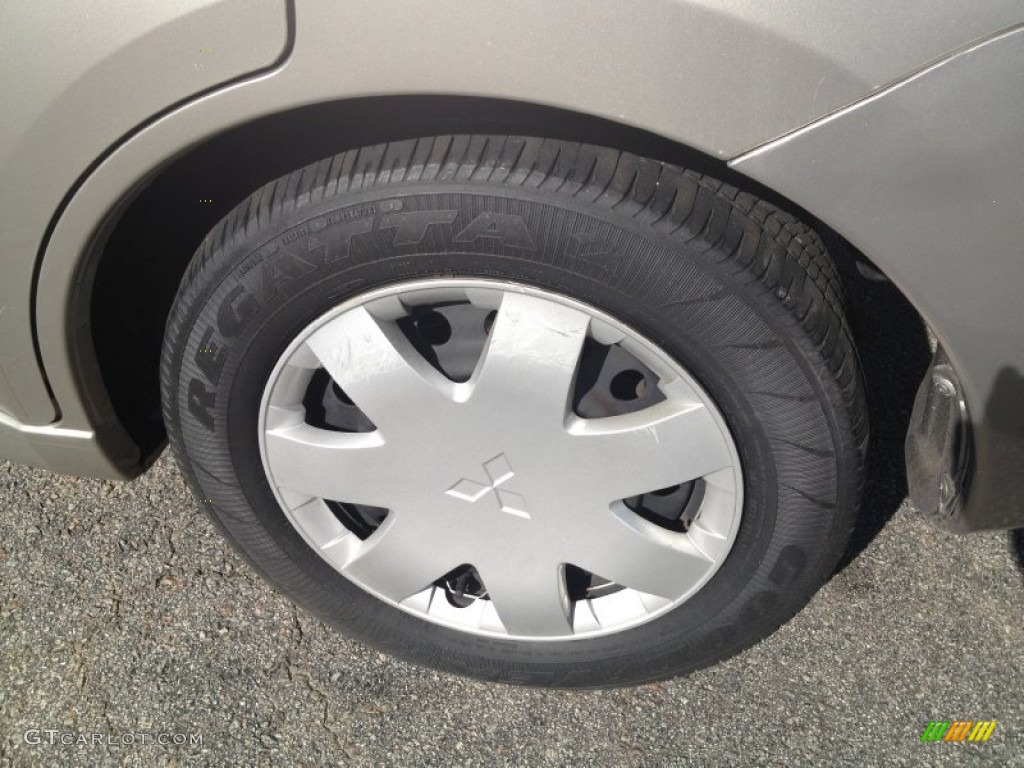 2005 Mitsubishi Galant ES Wheel Photos