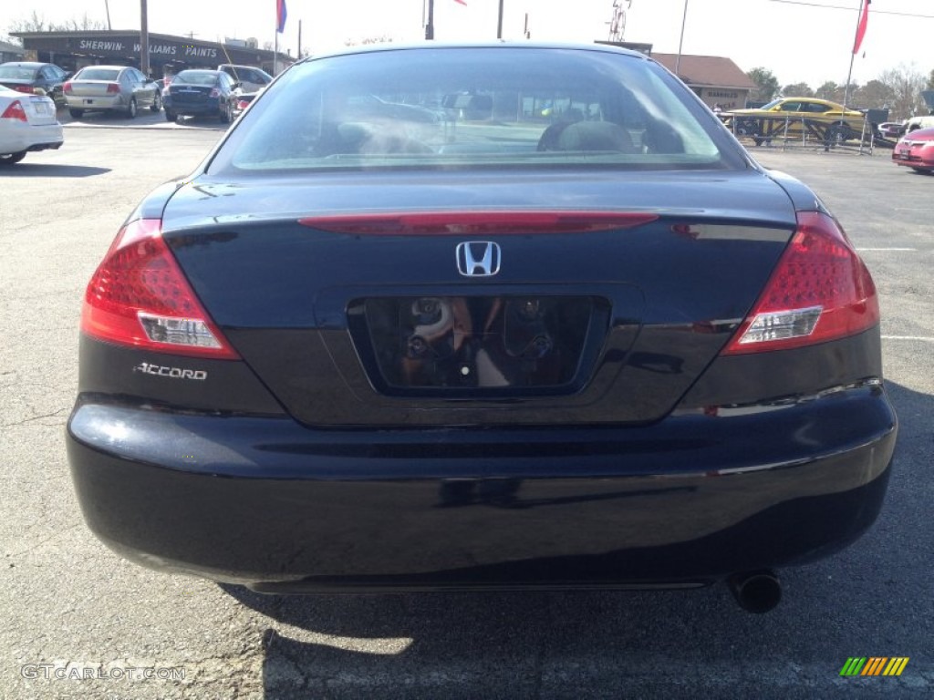 2006 Accord LX Coupe - Nighthawk Black Pearl / Black photo #10