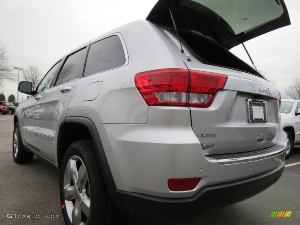 2013 Grand Cherokee Limited - Bright Silver Metallic / Black photo #10