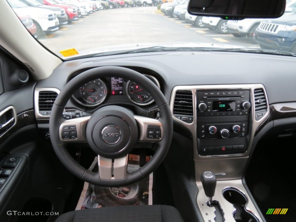 2013 Grand Cherokee Laredo - Bright Silver Metallic / Black photo #8