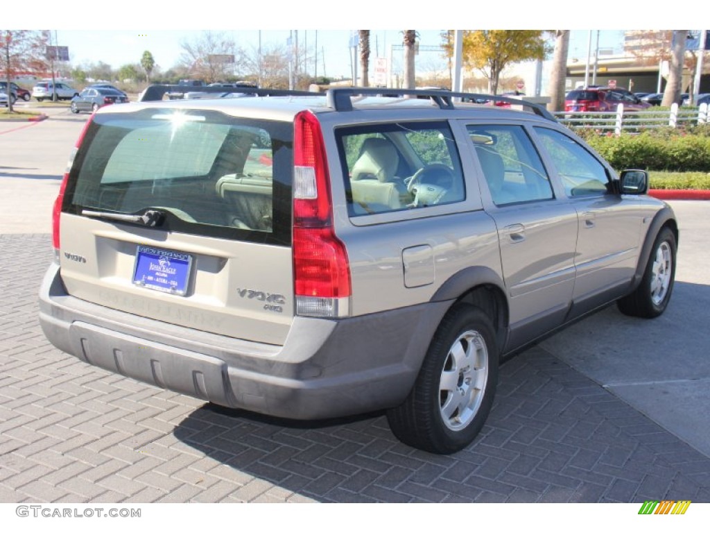 2001 V70 XC AWD - Ash Gold Metallic / Beige photo #7