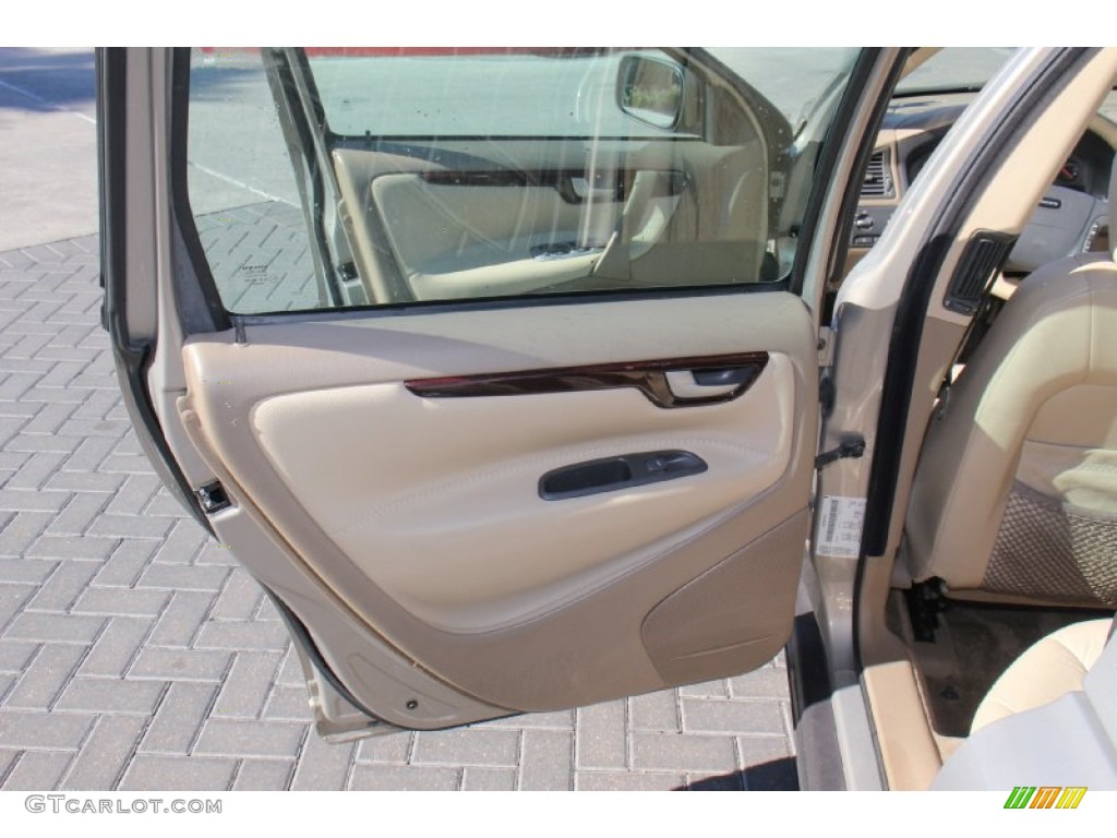 2001 V70 XC AWD - Ash Gold Metallic / Beige photo #11