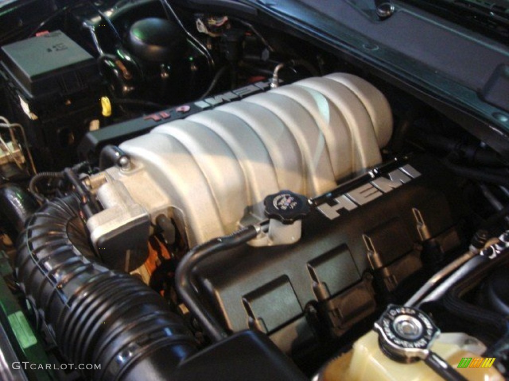 2009 Dodge Charger SRT-8 Engine Photos