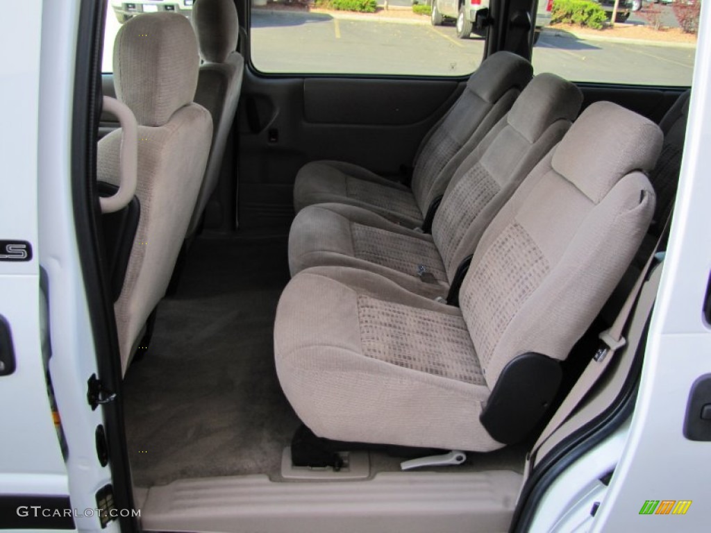 Neutral Interior 2004 Chevrolet Venture LS Photo #75777242