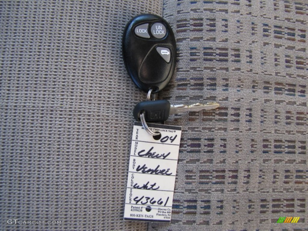 2004 Chevrolet Venture LS Keys Photos
