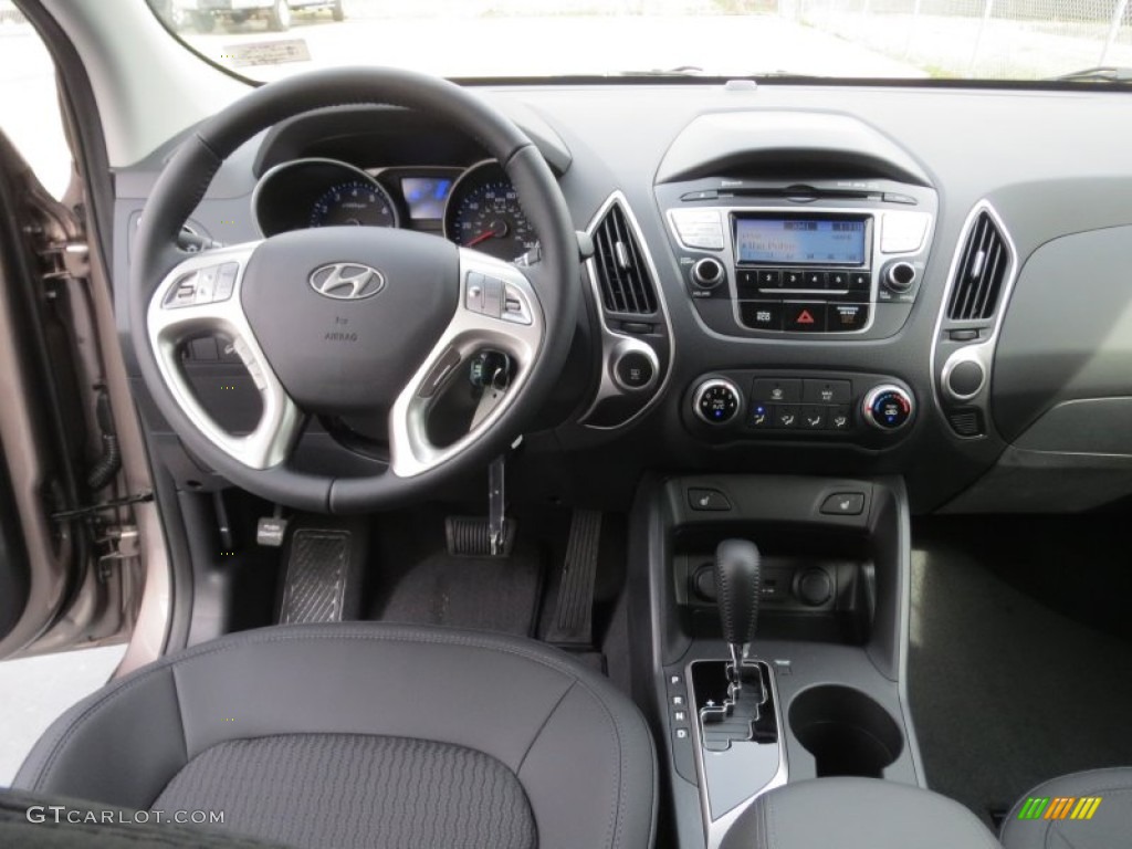 2013 Hyundai Tucson GLS Black Dashboard Photo #75777581