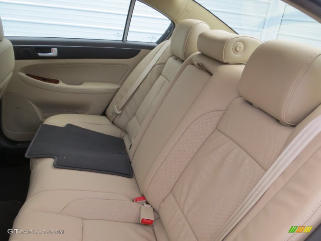 2013 Hyundai Genesis 3.8 Sedan Rear Seat Photo #75779672