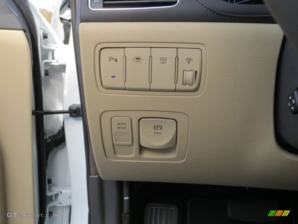 2013 Hyundai Genesis 3.8 Sedan Controls Photo #75779879