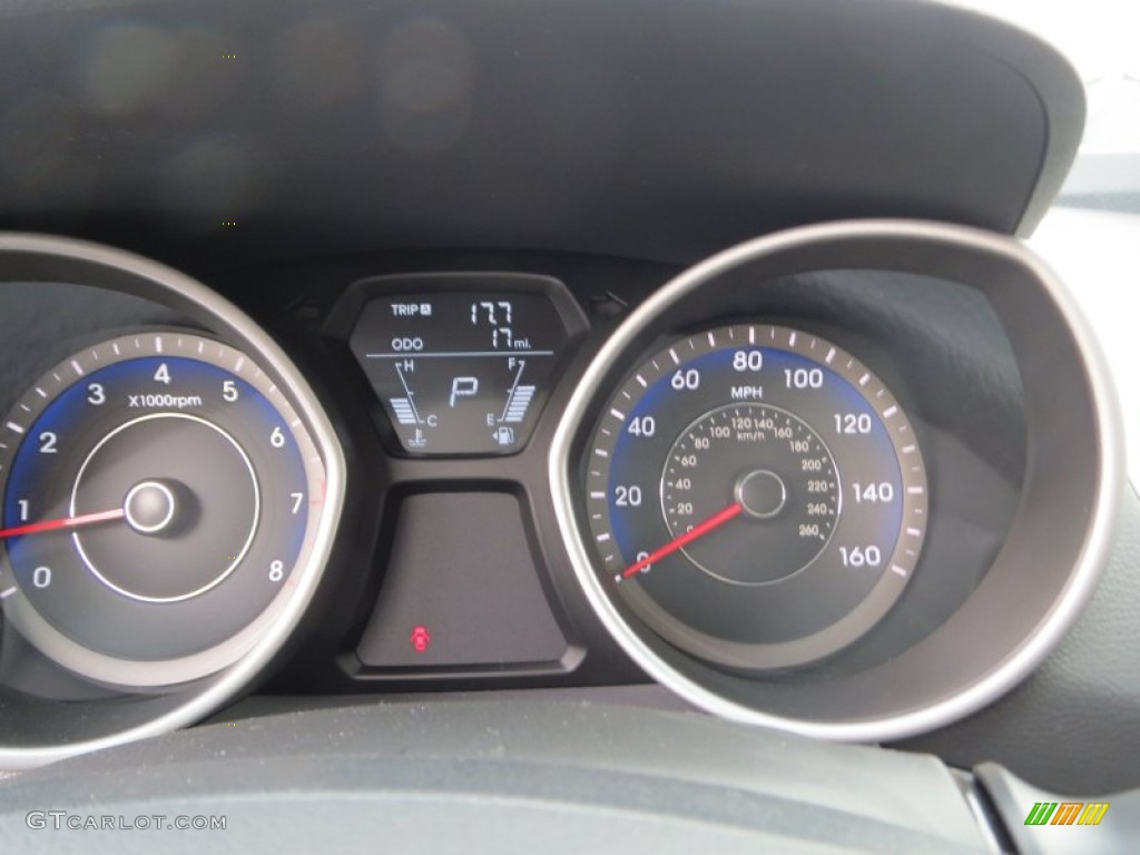 2013 Elantra Coupe GS - Silver / Gray photo #30