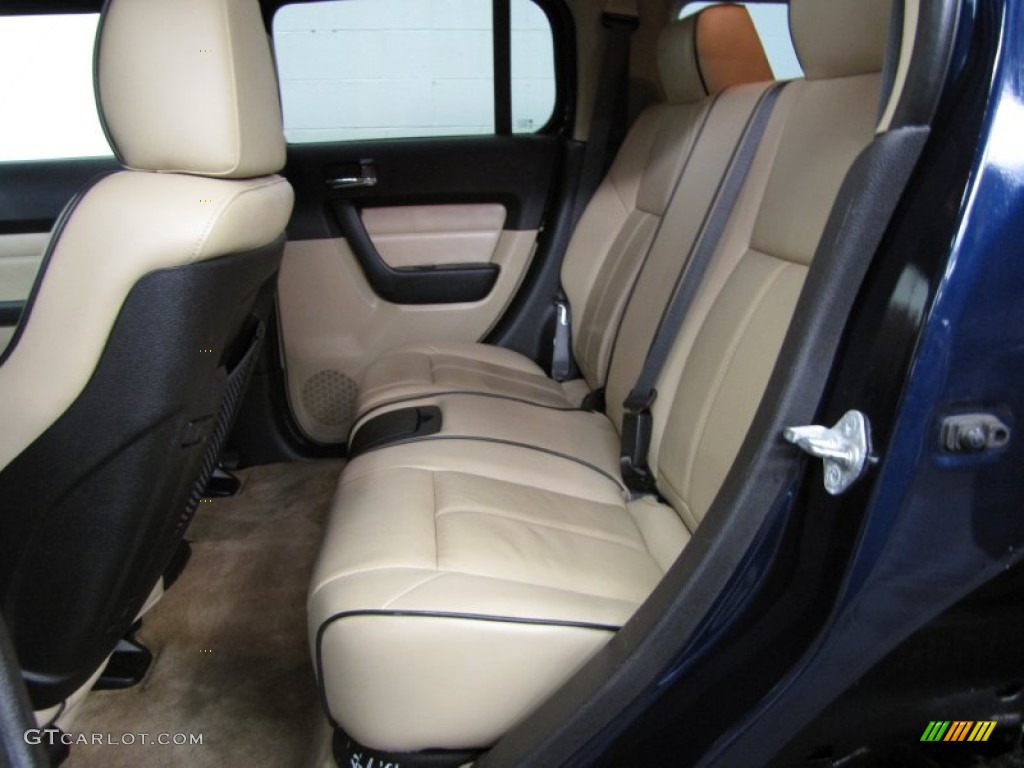 2008 Hummer H3 Alpha Rear Seat Photo #75784170