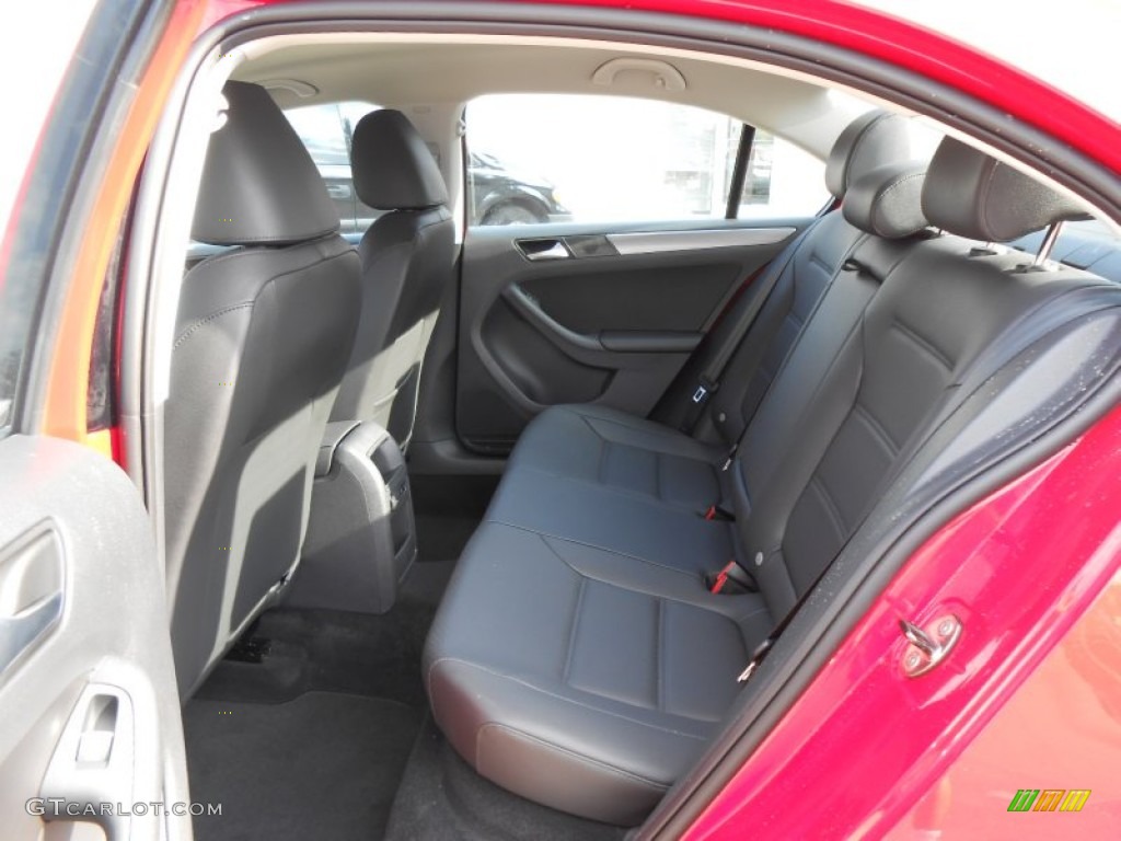 Titan Black Interior 2013 Volkswagen Jetta SE Sedan Photo #75784202