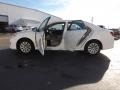 Super White - Camry LE Photo No. 6