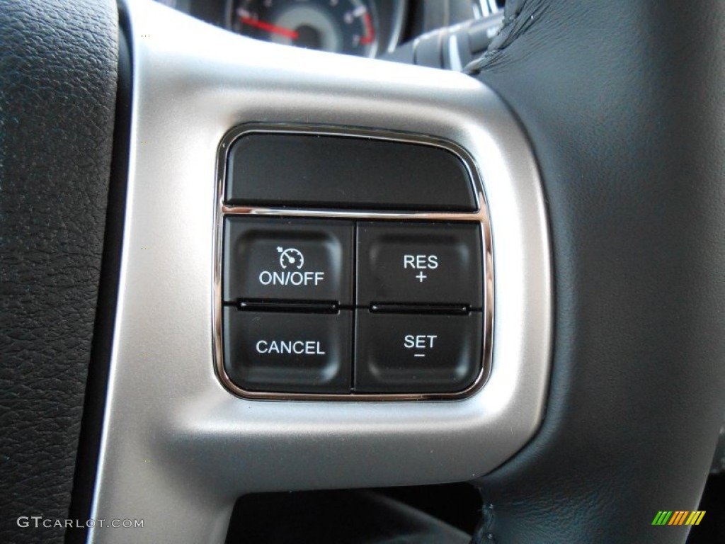 2012 Chrysler 200 Limited Sedan Controls Photo #75790057