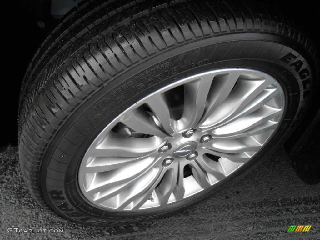 2012 Chrysler 200 Limited Sedan Wheel Photo #75790513