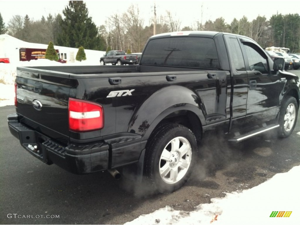 2006 F150 STX Regular Cab - Black / Medium/Dark Flint photo #5