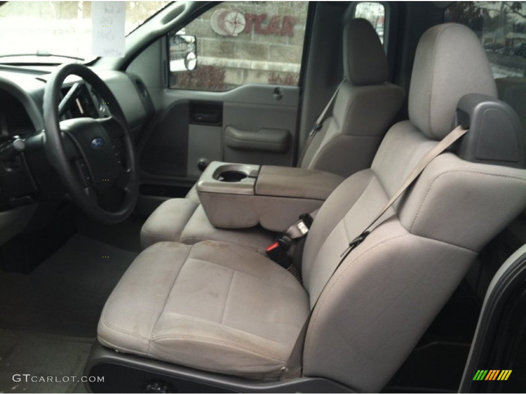 2006 F150 STX Regular Cab - Black / Medium/Dark Flint photo #8