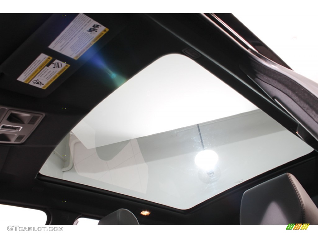 2013 Land Rover Range Rover Evoque Pure Sunroof Photo #75799342