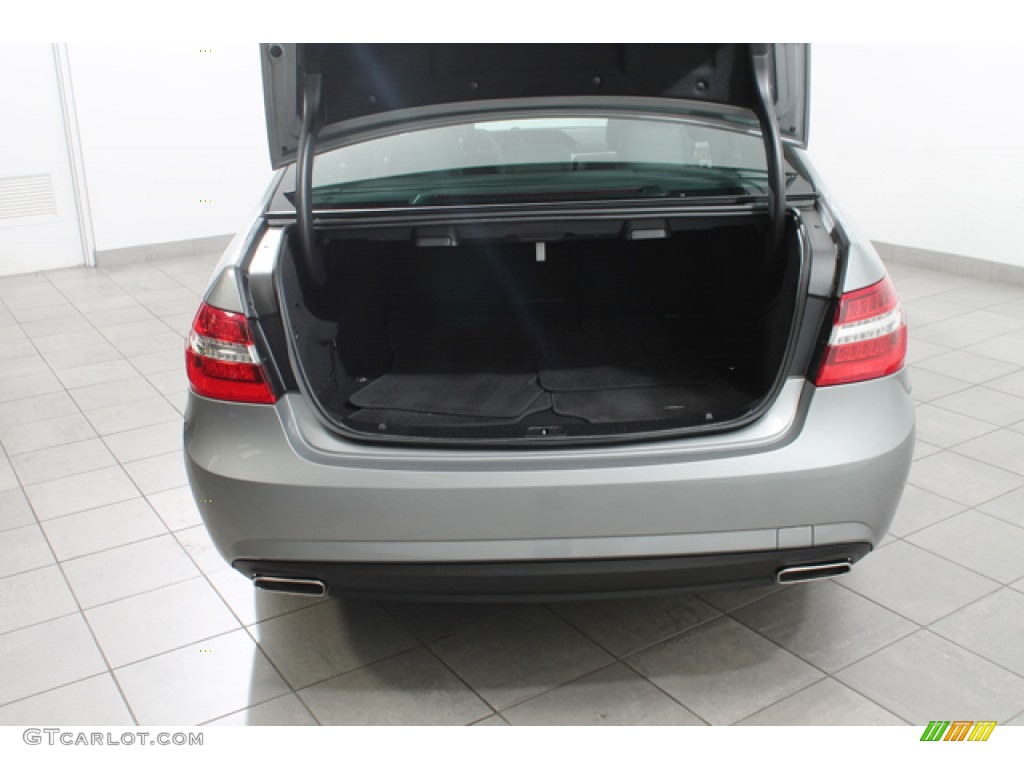2012 Mercedes-Benz E 550 4Matic Sedan Trunk Photo #75800917