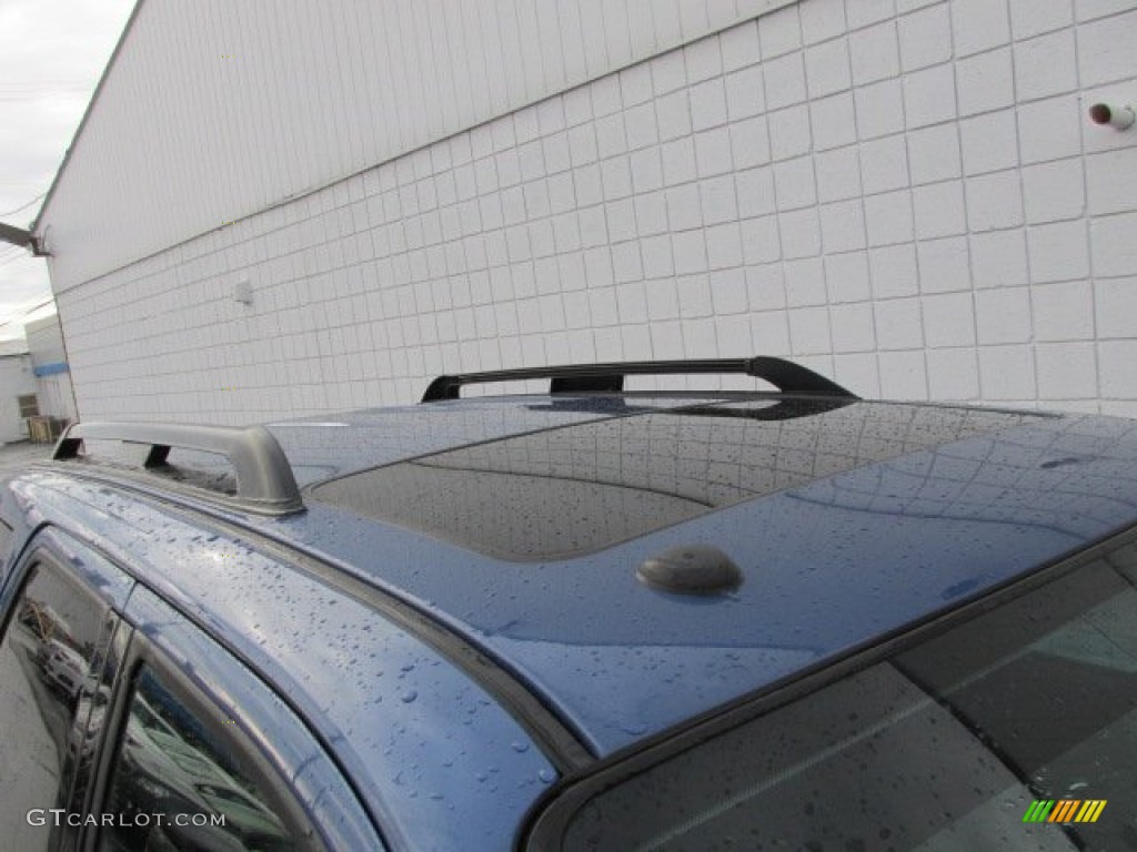 2010 Escape XLT V6 Sport Package 4WD - Sport Blue Metallic / Charcoal Black photo #3