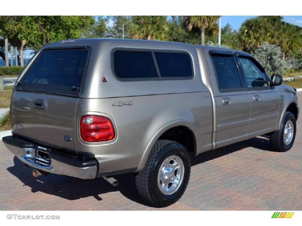 Arizona Beige Metallic 2001 Ford F150 Lariat SuperCrew 4x4 Exterior Photo #75803254