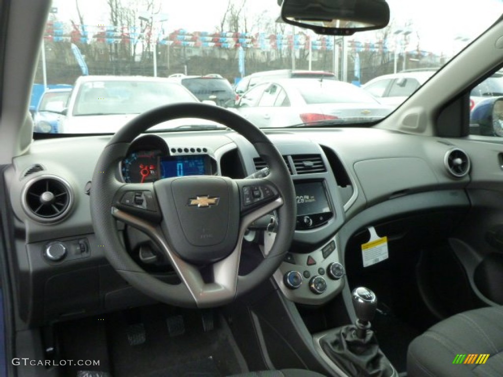 2013 Chevrolet Sonic LT Hatch Jet Black/Dark Titanium Dashboard Photo #75805660