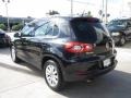 Deep Black Metallic - Tiguan SE Photo No. 3