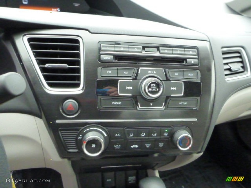 2013 Honda Civic LX Sedan Controls Photo #75810688