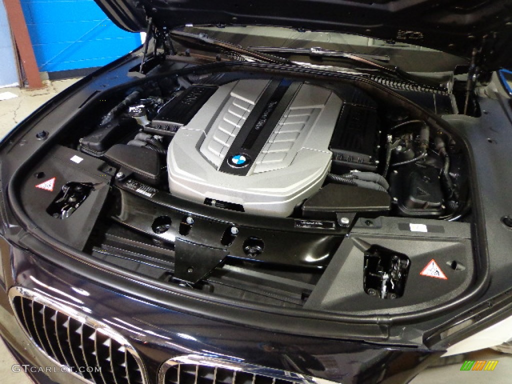 2011 BMW 7 Series 760Li Sedan Engine Photos