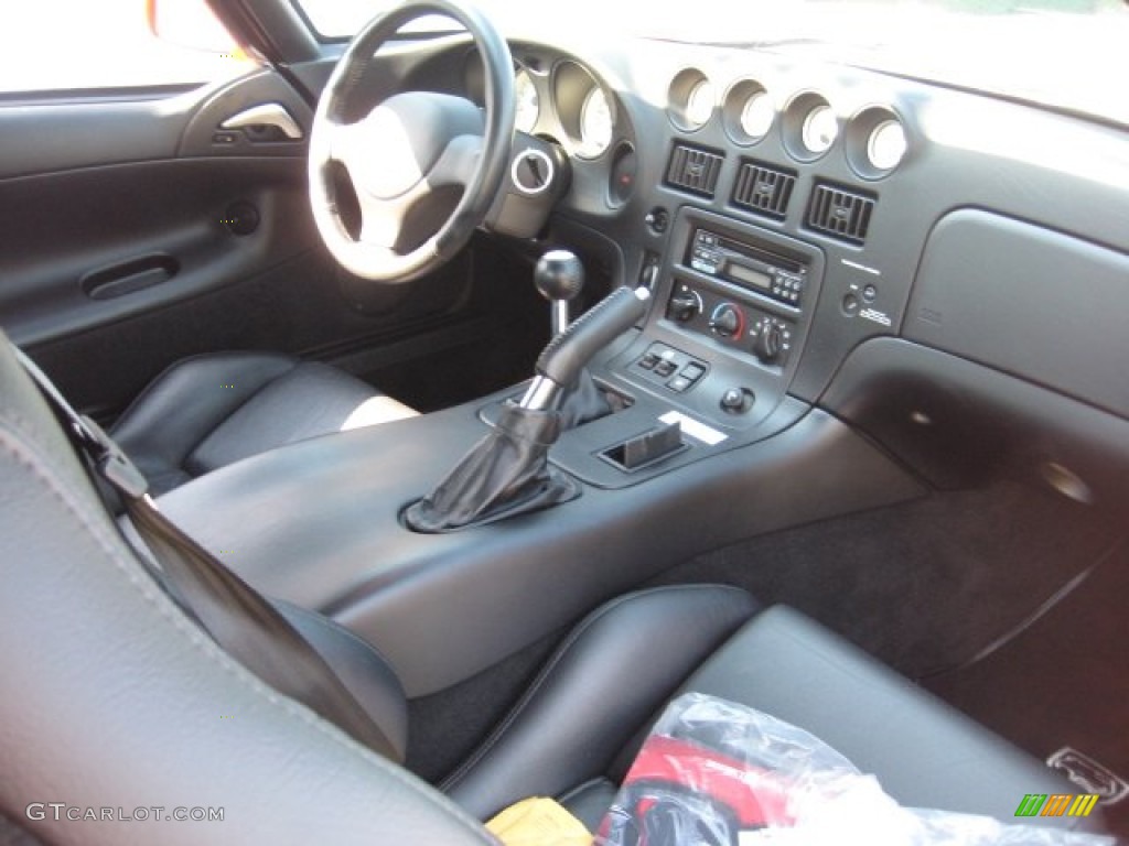 2002 Dodge Viper ACR Interior Color Photos