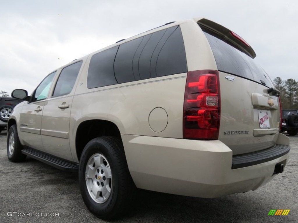 2007 Suburban 1500 LT - Gold Mist Metallic / Light Cashmere/Ebony photo #5