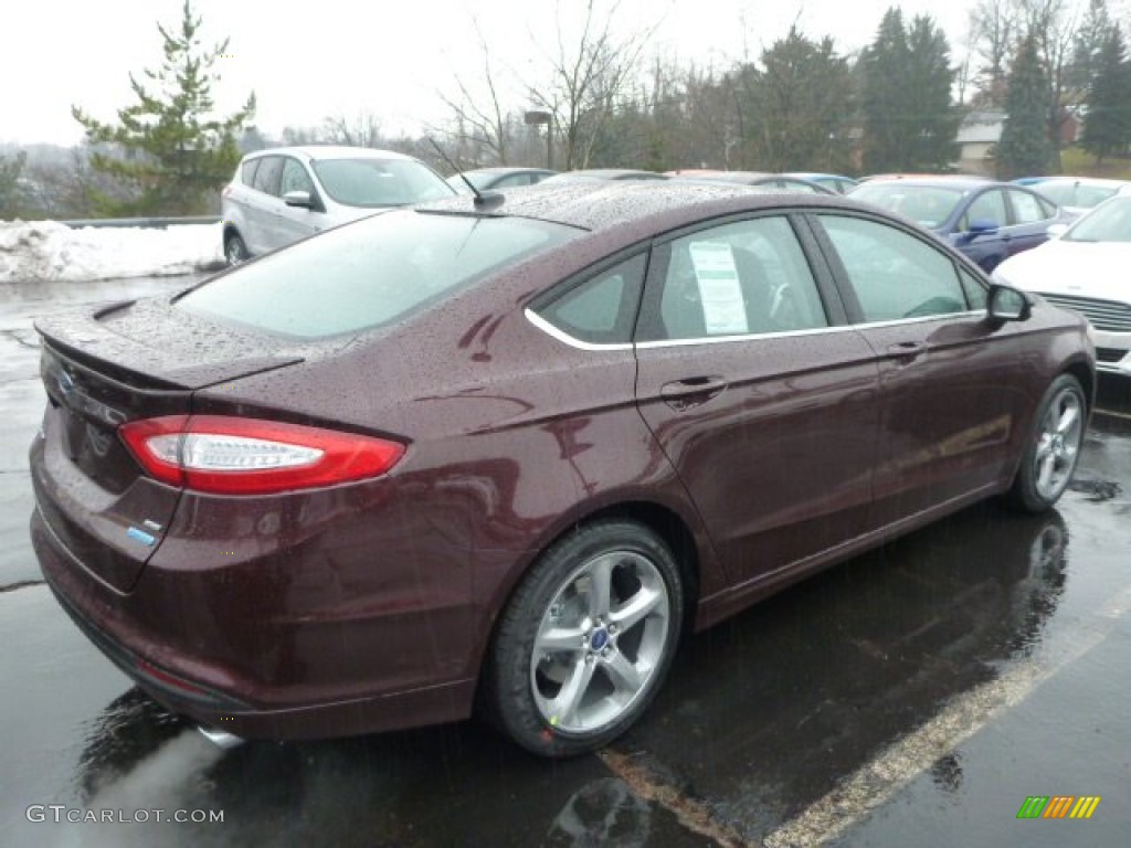 2013 Fusion SE 1.6 EcoBoost - Bordeaux Reserve Red Metallic / SE Appearance Package Charcoal Black/Red Stitching photo #2