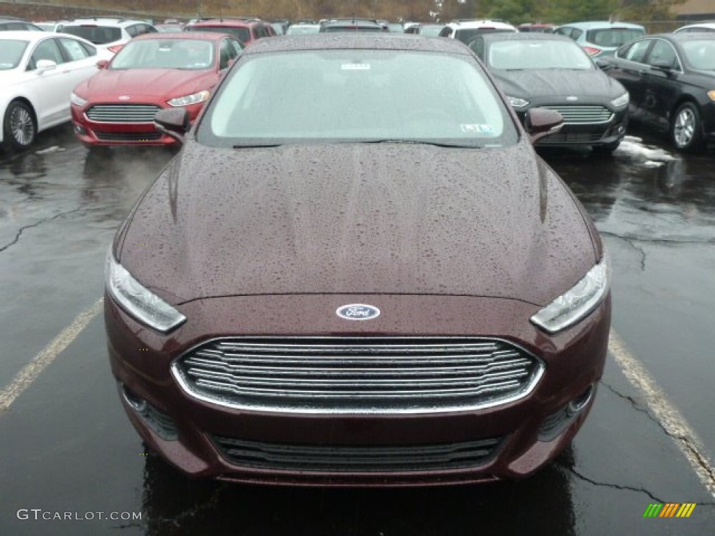 2013 Fusion SE 1.6 EcoBoost - Bordeaux Reserve Red Metallic / SE Appearance Package Charcoal Black/Red Stitching photo #6