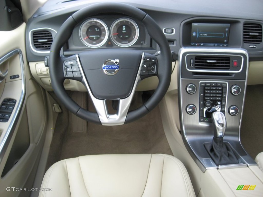 2013 Volvo S60 T5 AWD Soft Beige Dashboard Photo #75828899