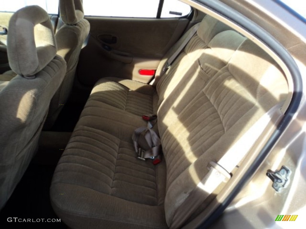 1999 Pontiac Grand Prix SE Sedan Rear Seat Photos