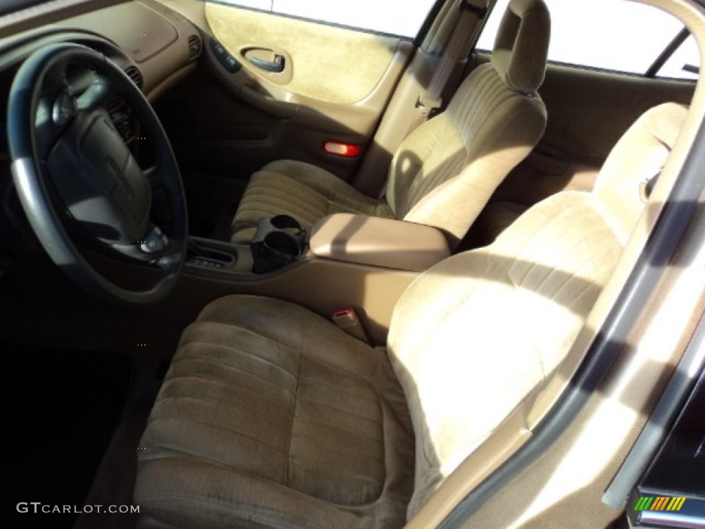 1999 Pontiac Grand Prix SE Sedan Interior Color Photos