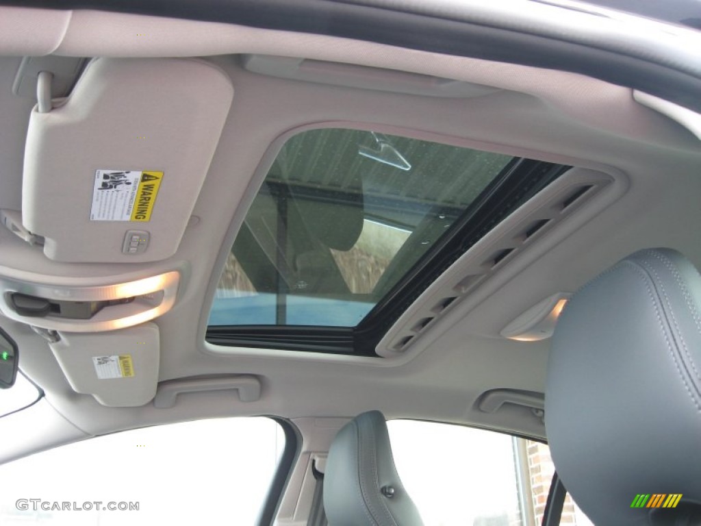 2013 Volvo S60 T5 AWD Sunroof Photos