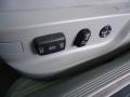 Grey Controls Photo for 2000 BMW 7 Series #75830662