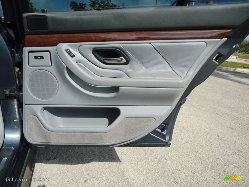 2000 BMW 7 Series 740i Sedan Grey Door Panel Photo #75830692