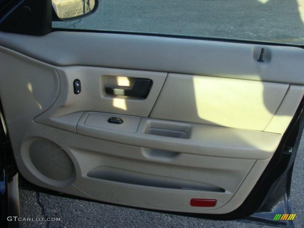 2004 Taurus SE Sedan - Black / Medium Parchment photo #20