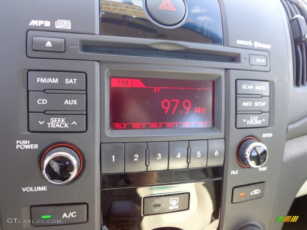 2010 Kia Forte LX Audio System Photo #75835822